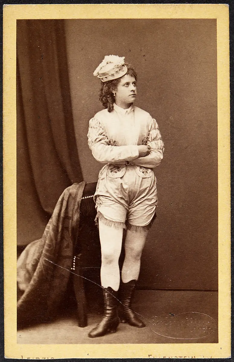 Miss Davis