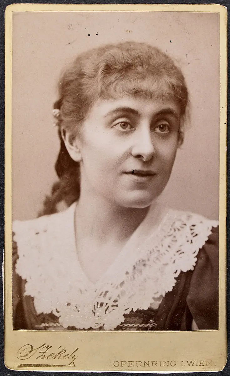 Stella Hohenfels