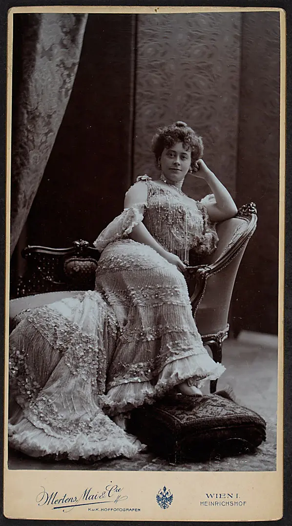 Mila Theren