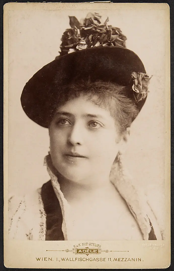 Lola Beeth, Verweis auf Stücktitel: Die lustigen Weiber von Windsor