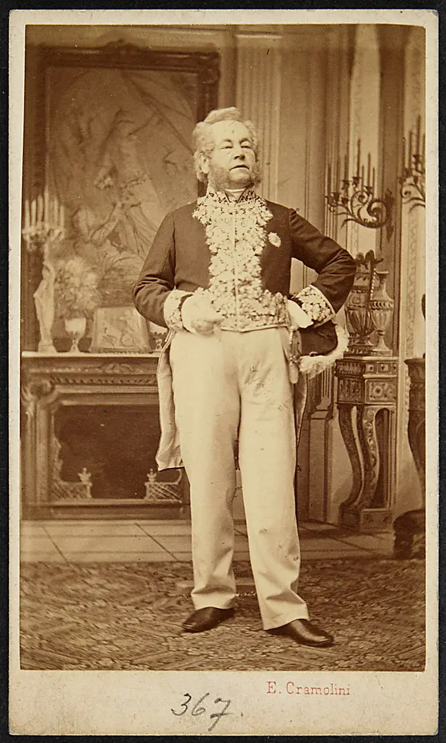 Friedrich Beckmann, Verweis auf Stücktitel: Ein Attaché