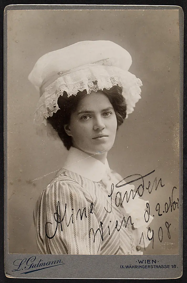 Aline Sanden