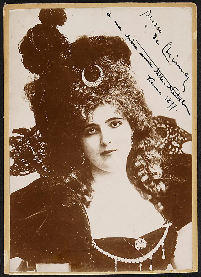 Clara Ward