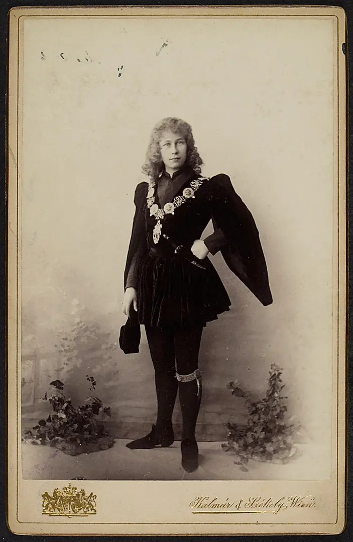 Ottilie Metzl, Verweis auf Stücktitel: König Richard III.