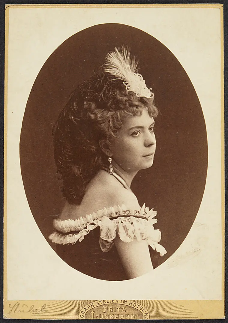 Lori Stubel