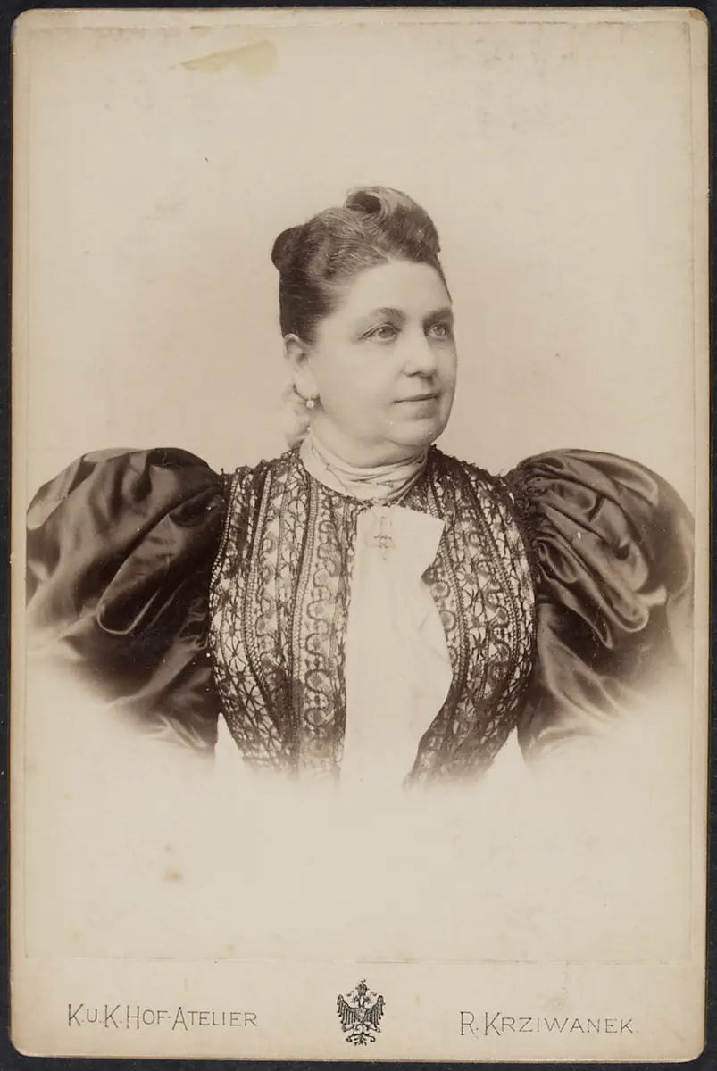 Anna Kratz