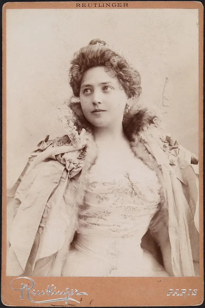 Lola Beeth