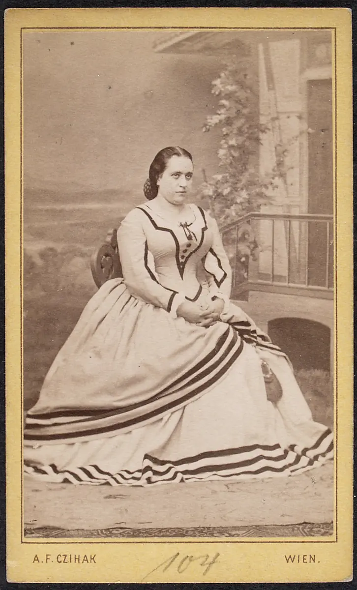 Louise Dustmann, Verweis auf Stücktitel: Faust