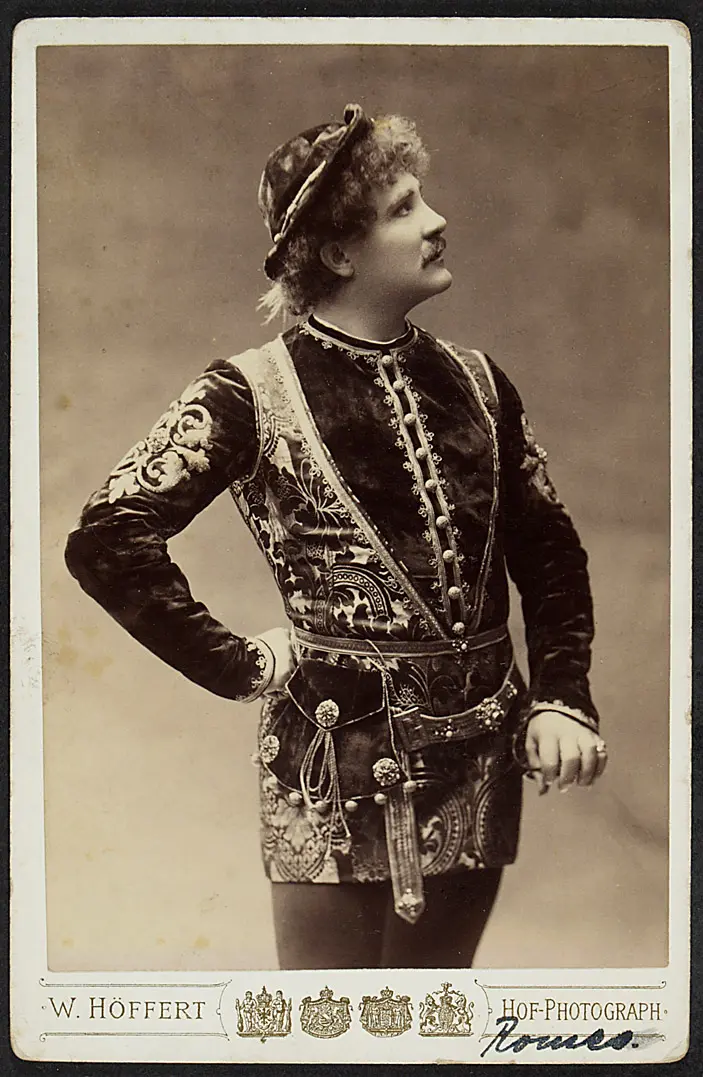 Franz Naval, Verweis auf Stücktitel: Romeo und Julia