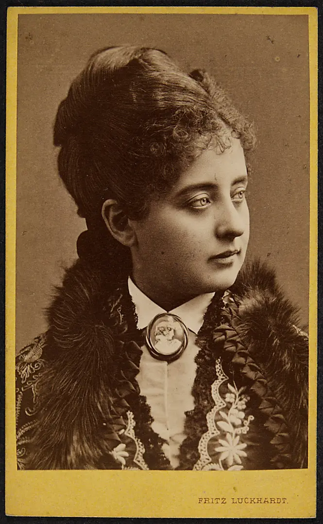 Pauline Lucca