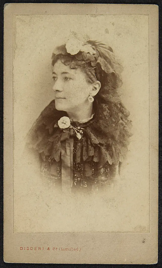 Charlotte Wolter