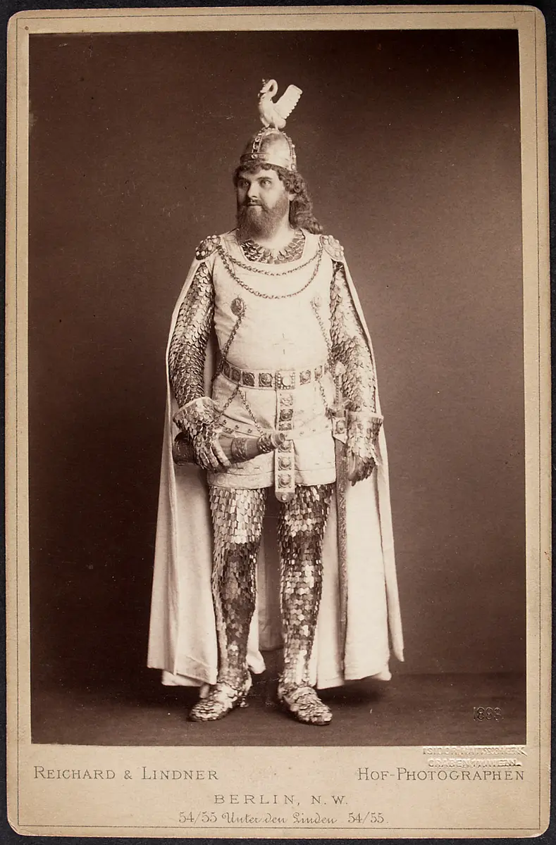 Emil Goetze, Verweis auf Stücktitel: Lohengrin