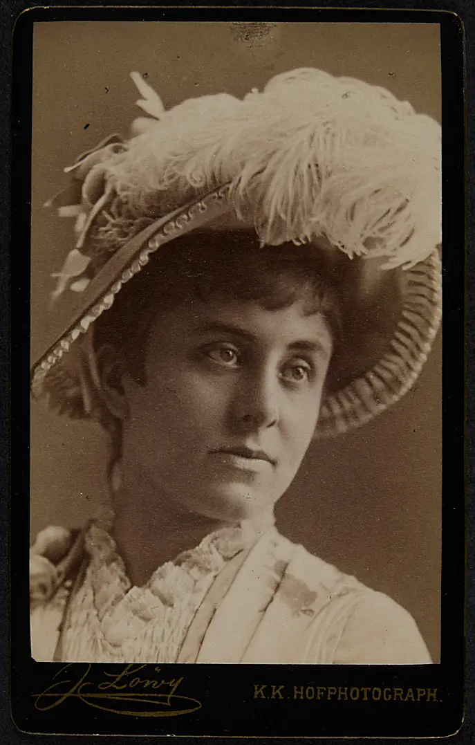 Stella Hohenfels