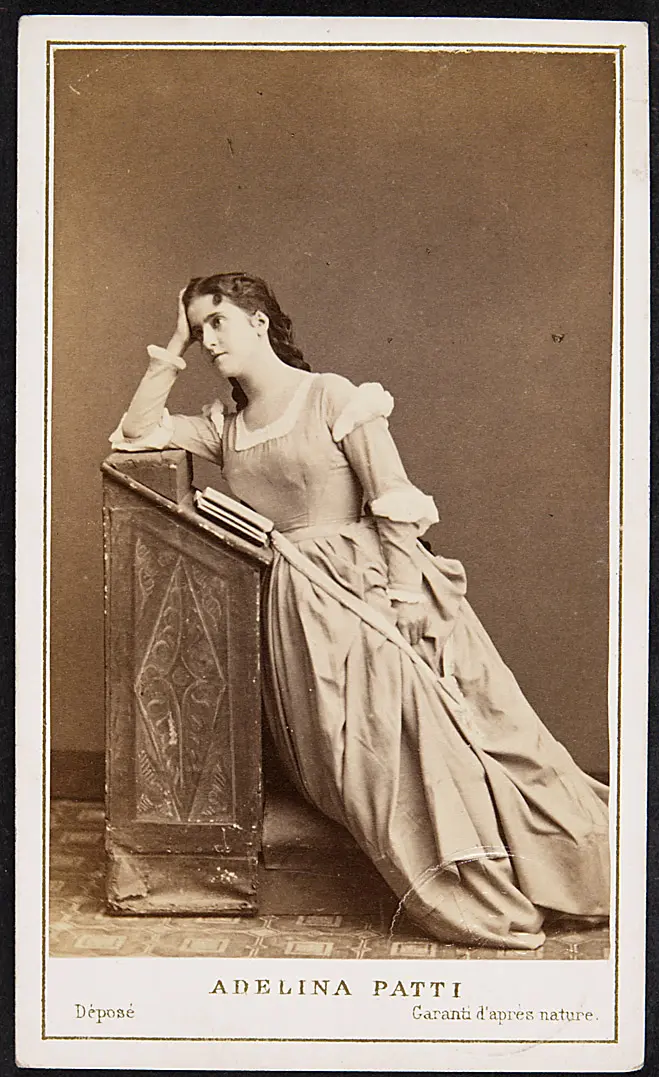 Adelina Patti, Verweis auf Stücktitel: Faust