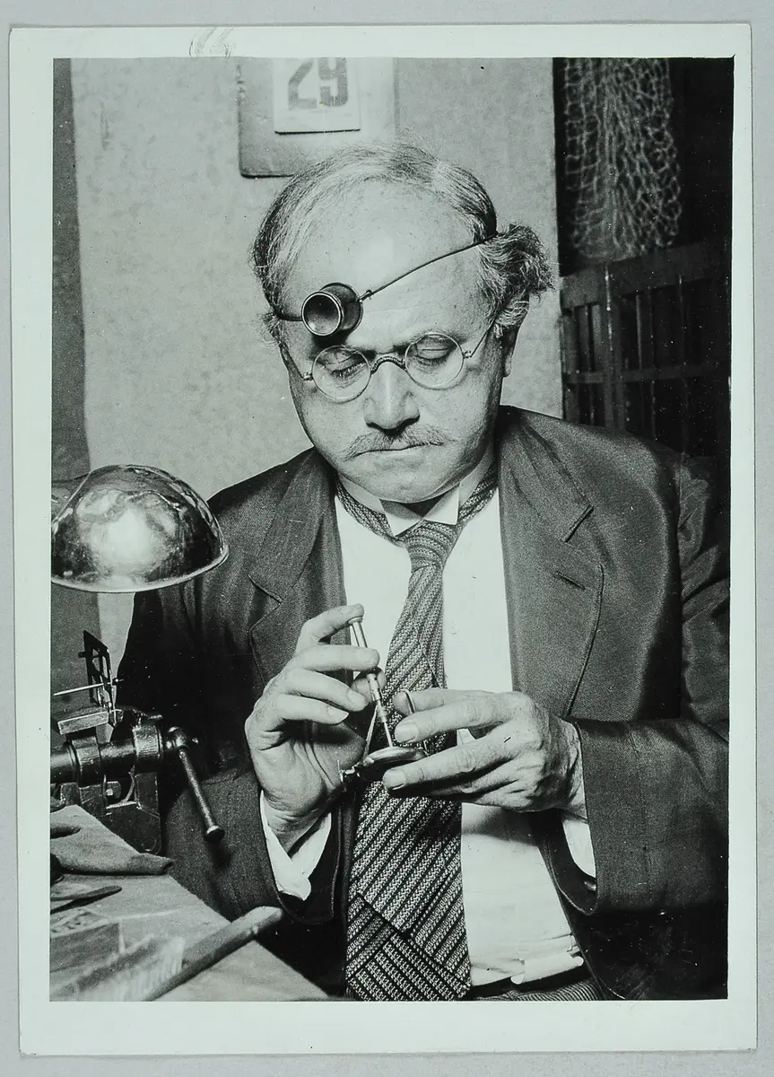 Ludwig Stössel, Verweis auf Stücktitel: Vorstadtkomödie