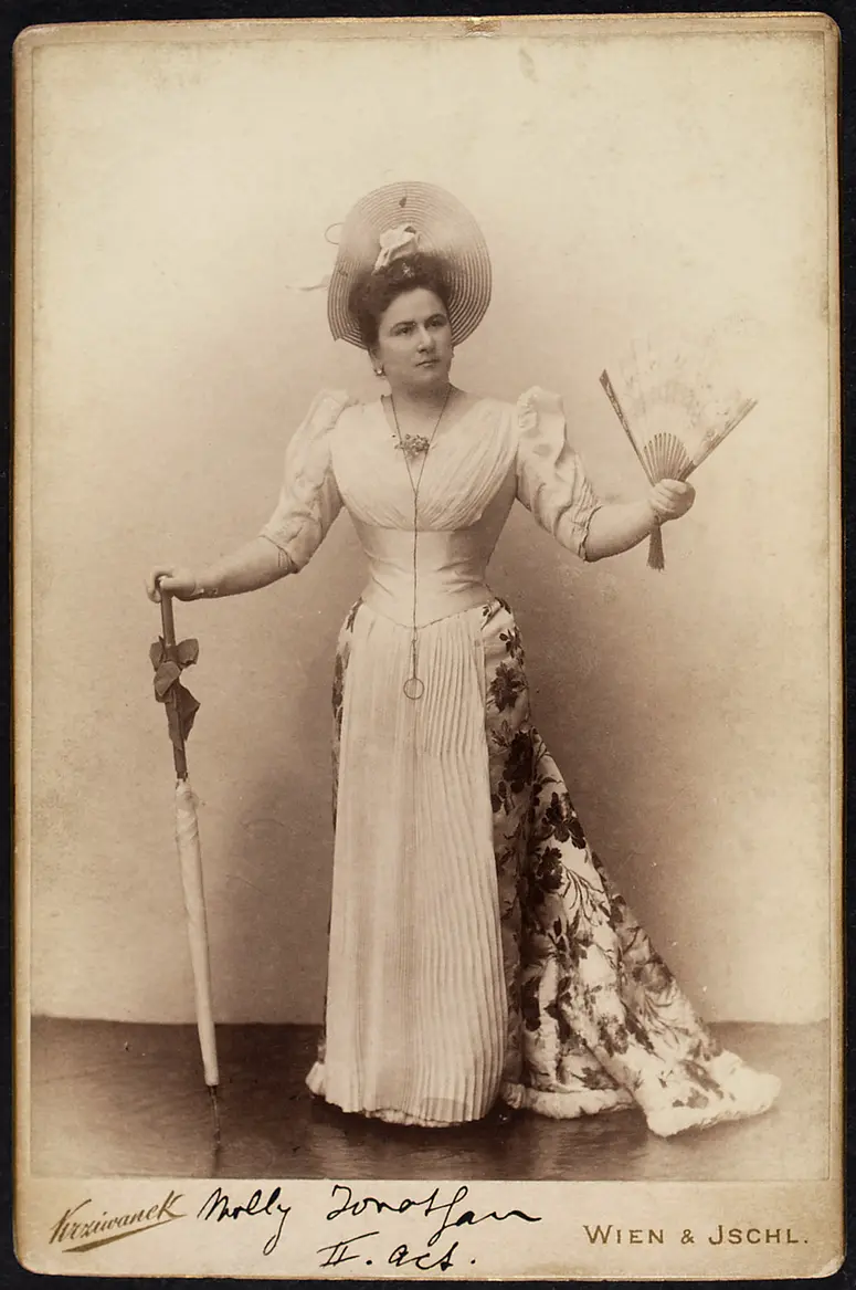 Molly Jonathan
