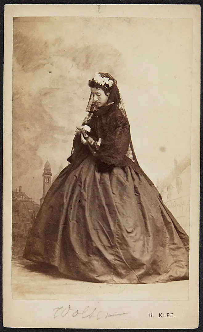 Charlotte Wolter