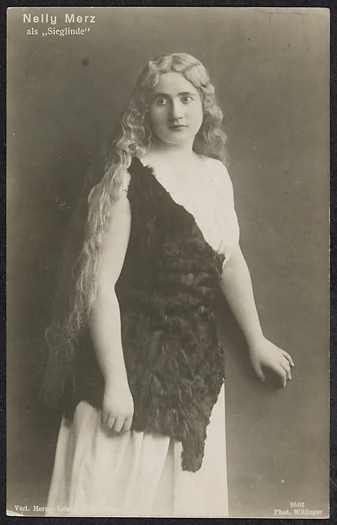 Nelly Merz