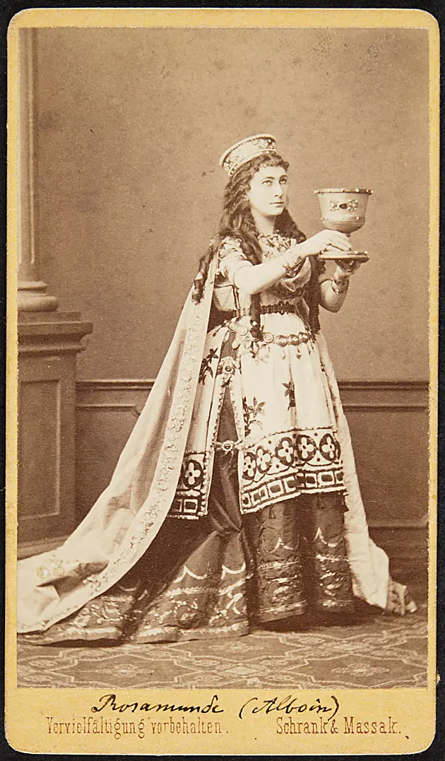 Charlotte Wolter