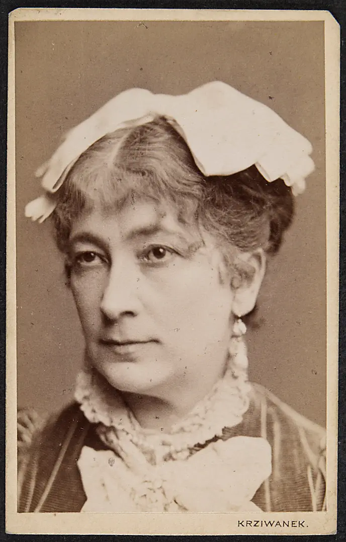 Charlotte Wolter