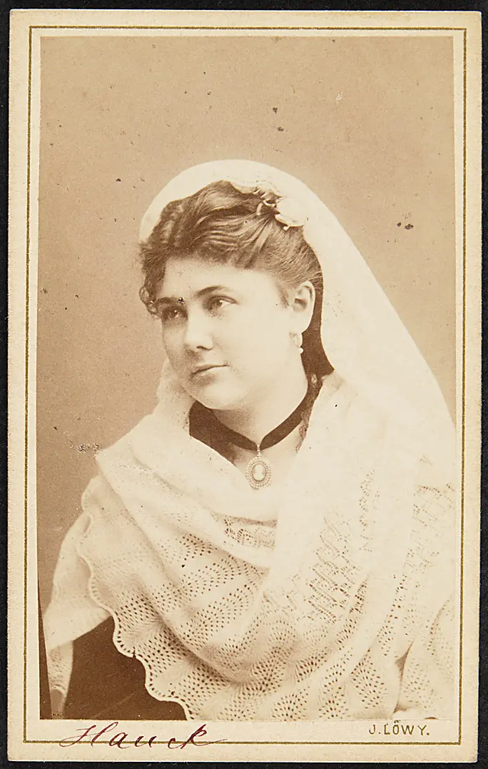 Minnie Hauck