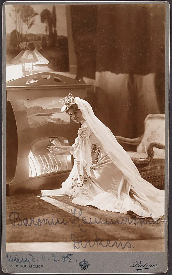 Annie Dirkens