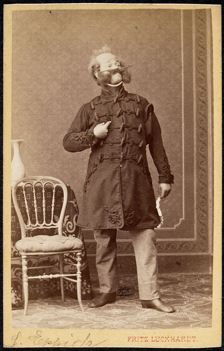 Franz Eppich, Verweis auf Stücktitel: Pariser Leben