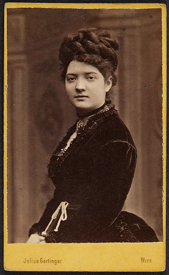 Caroline Finaly