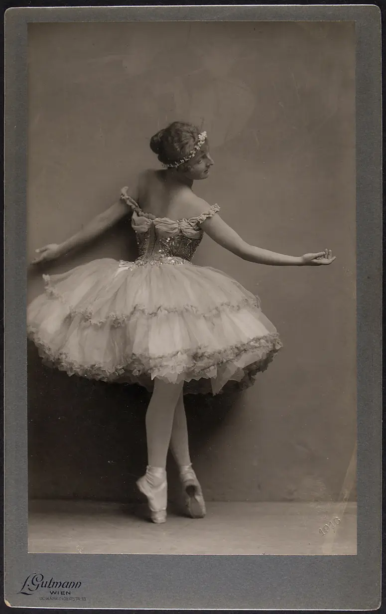 Adele Krausenecker