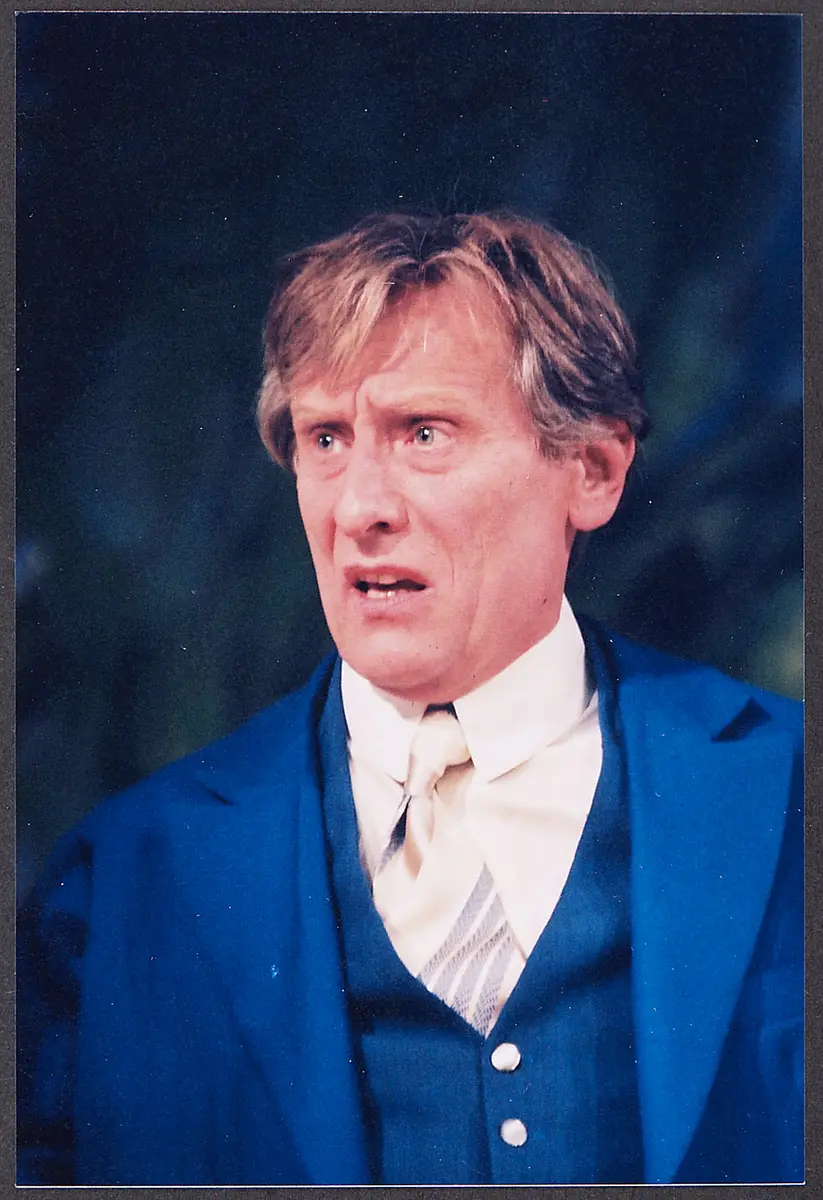 Florentin Groll, Verweis auf Stücktitel: Sommergäste