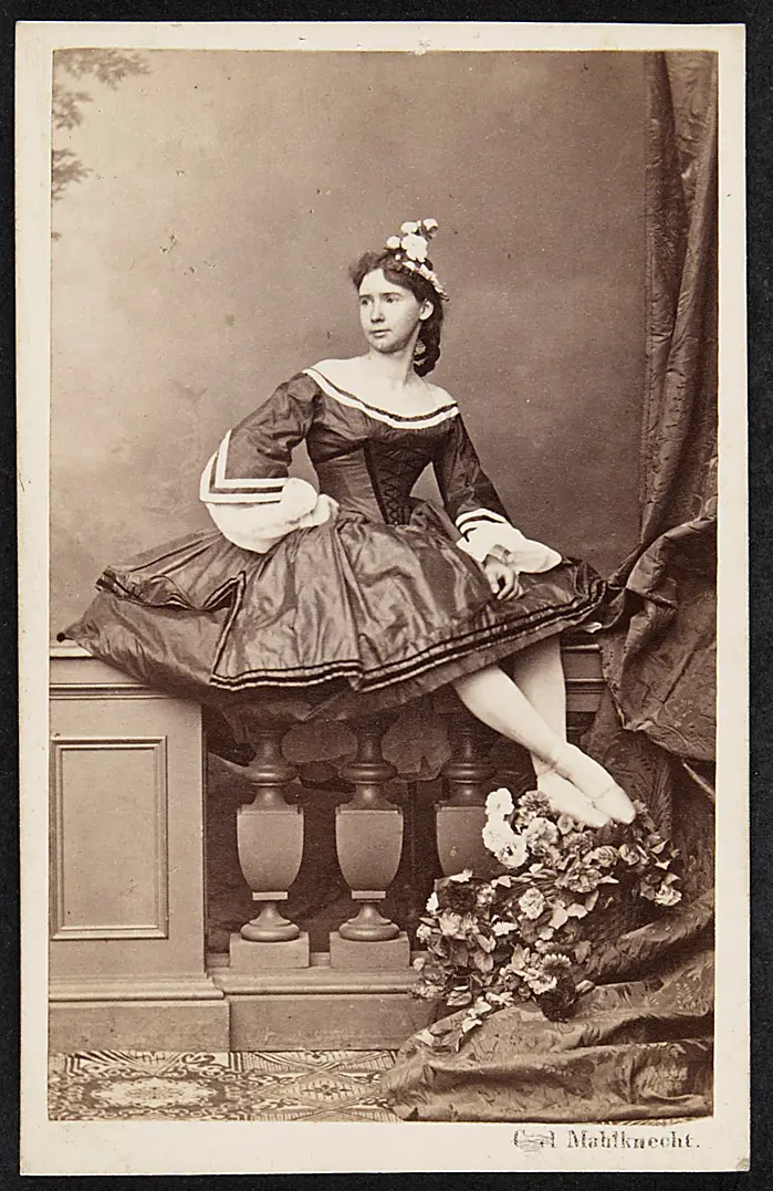 Henriette Lamarre