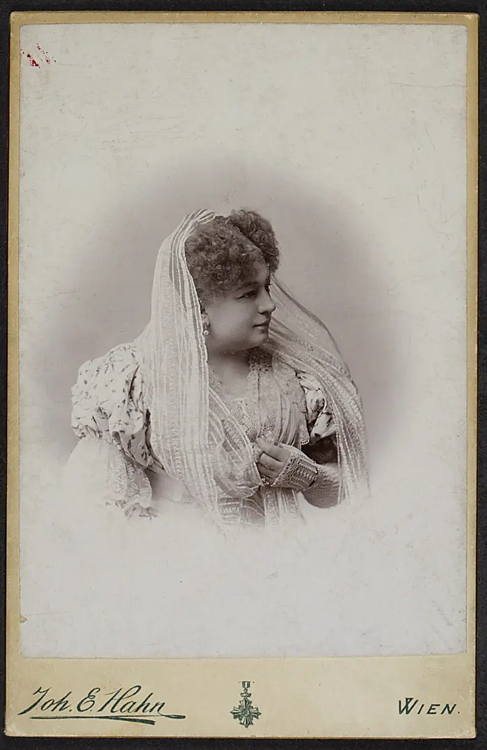 Marie Anatour