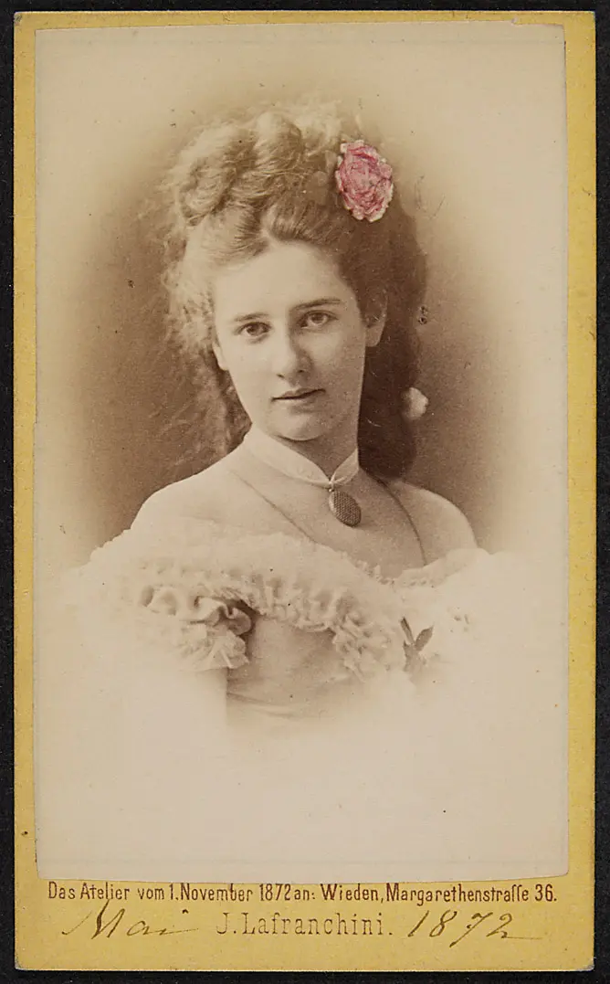 Elise Lederer