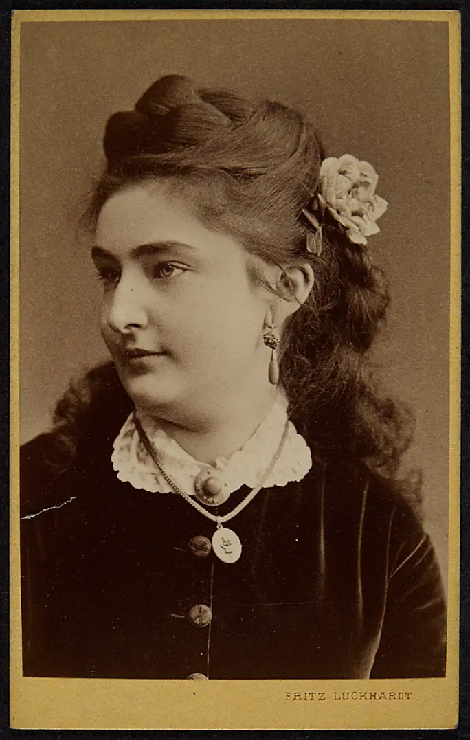 Mlle. Guillaume
