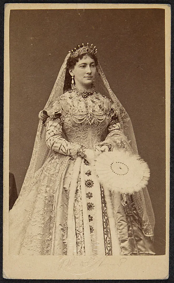 Charlotte Wolter
