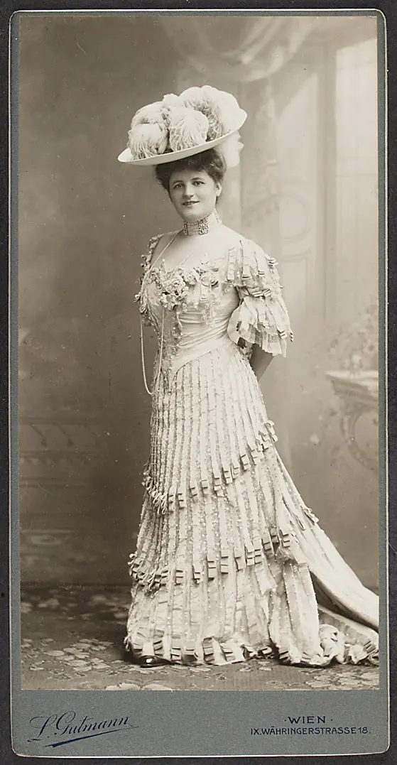 Annie Dirkens