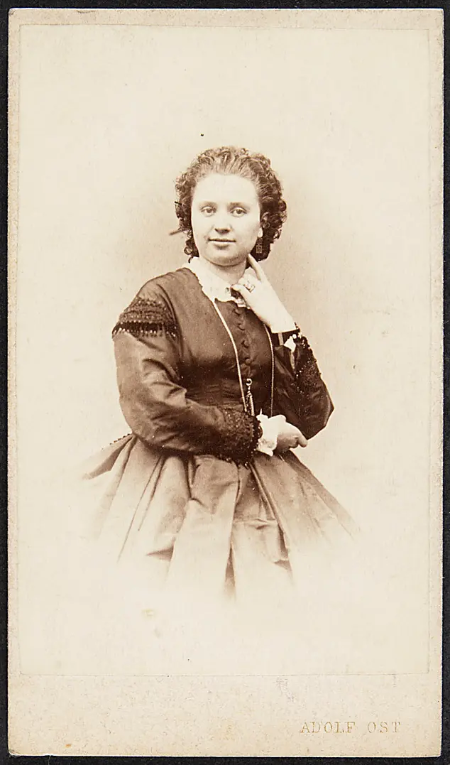 Anna Treumann