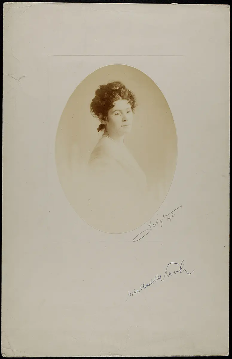 Mila Charlotte Kroh