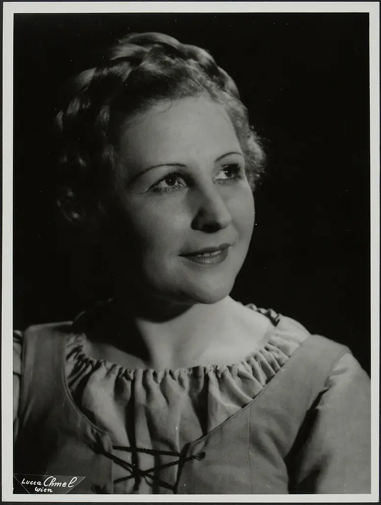 Camilla Weber