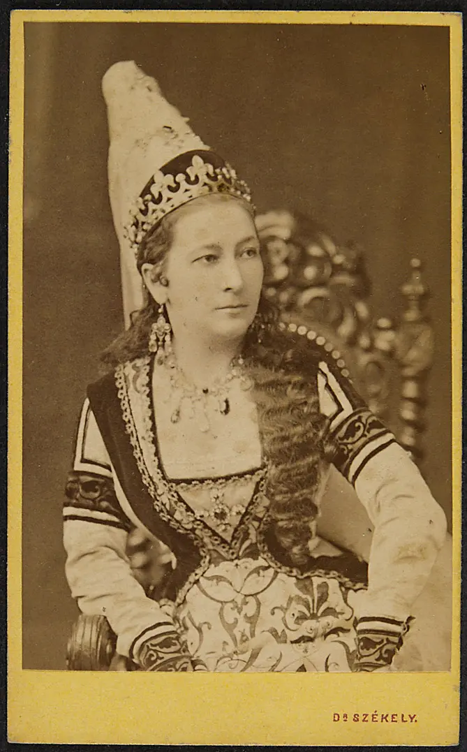 Charlotte Wolter, Verweis auf Stücktitel: König Heinrich VI.