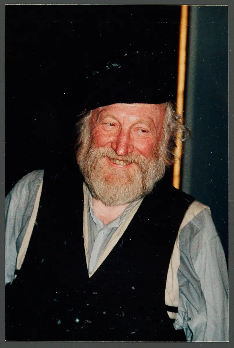 Karl Merkatz, Verweis auf Stücktitel: Anatevka