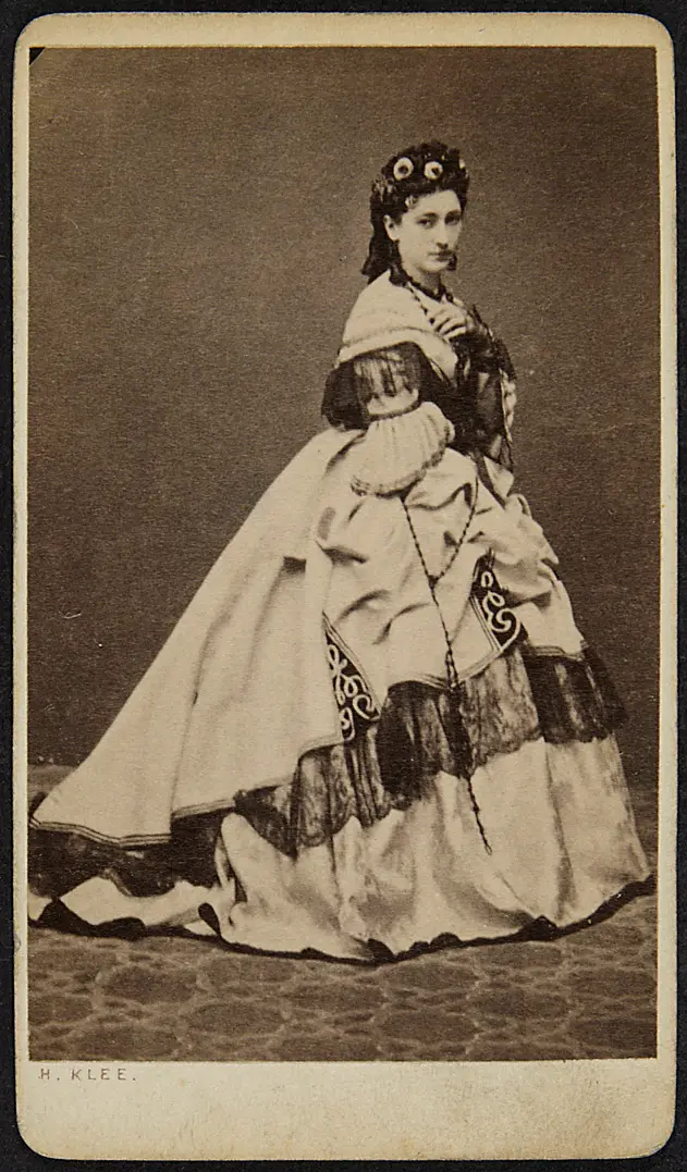 Charlotte Wolter