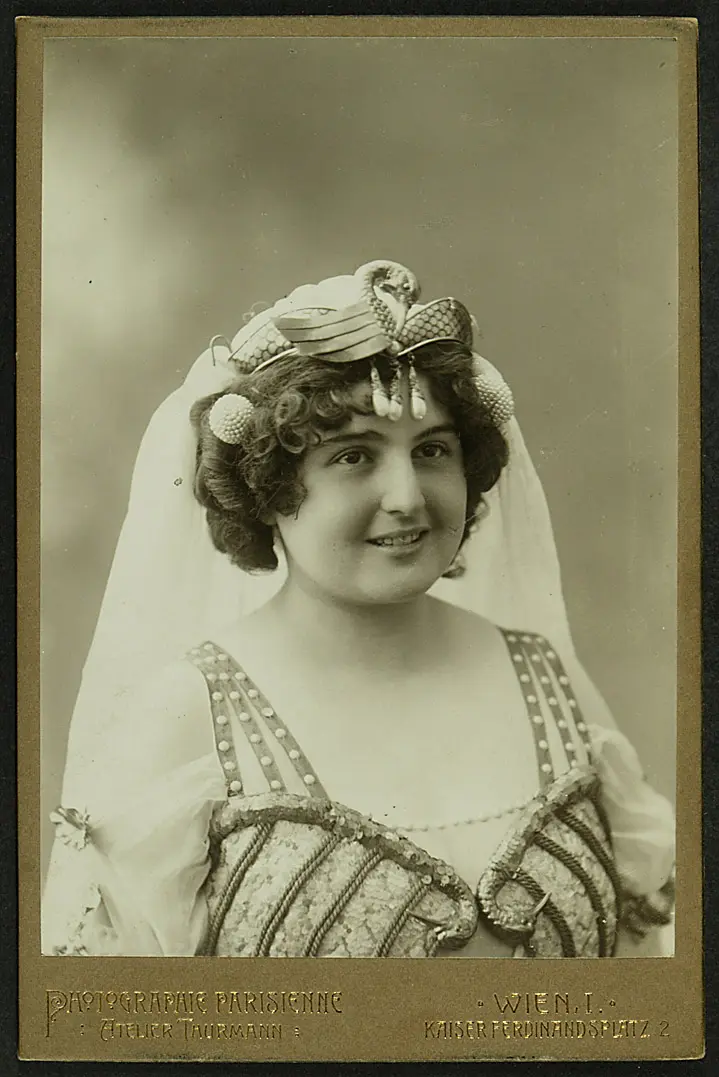 Grete Holm