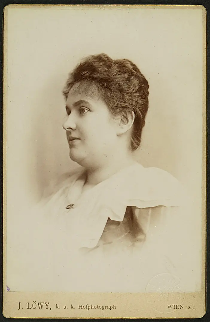 Elisabeth Hruby