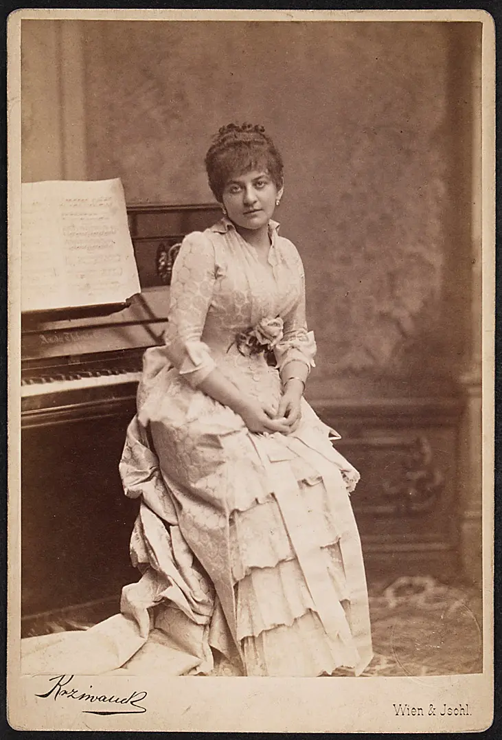 Laura Jona