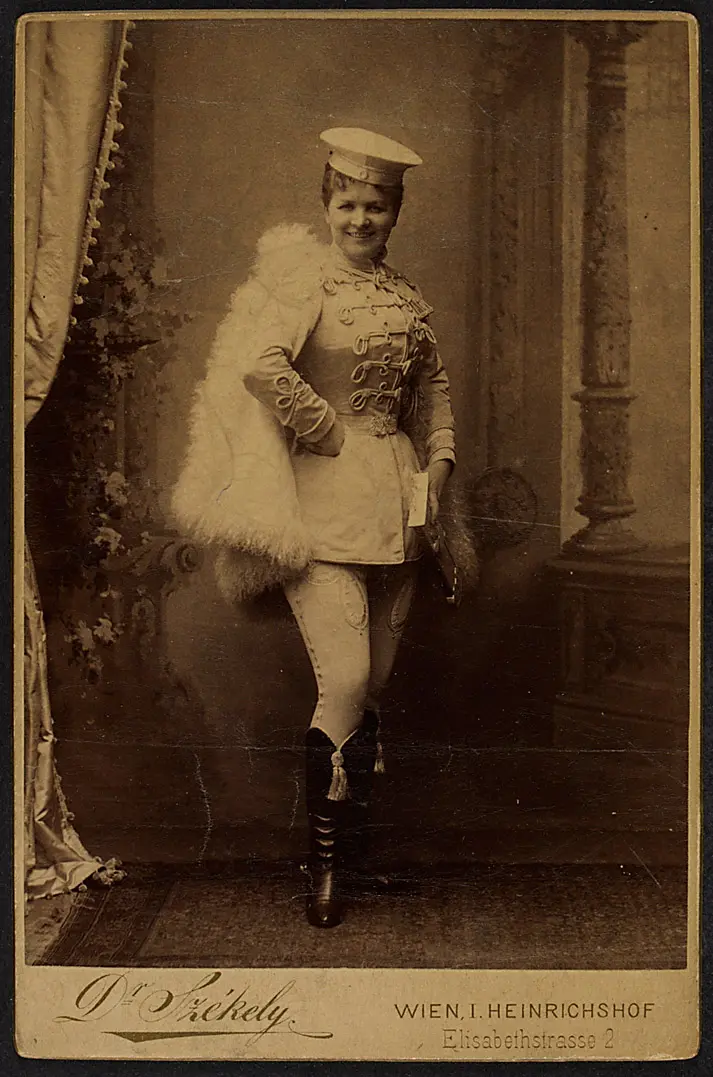 Julie Kopacsi-Karczag