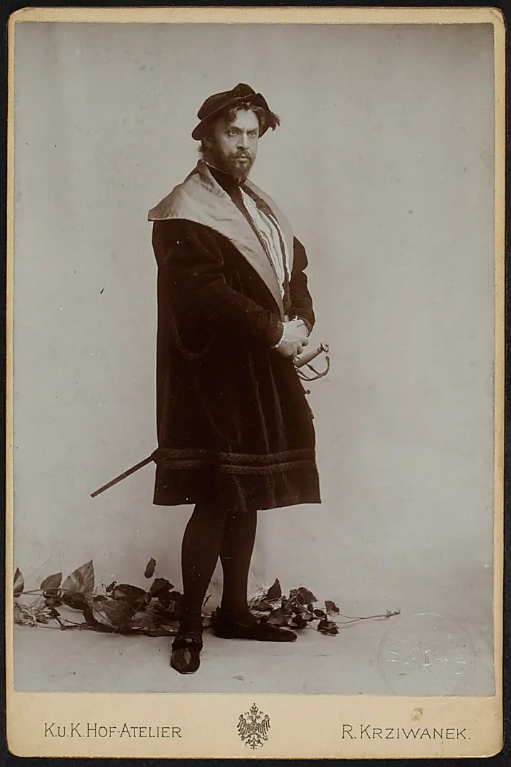 Viktor Kutschera, Verweis auf Stücktitel: Faust