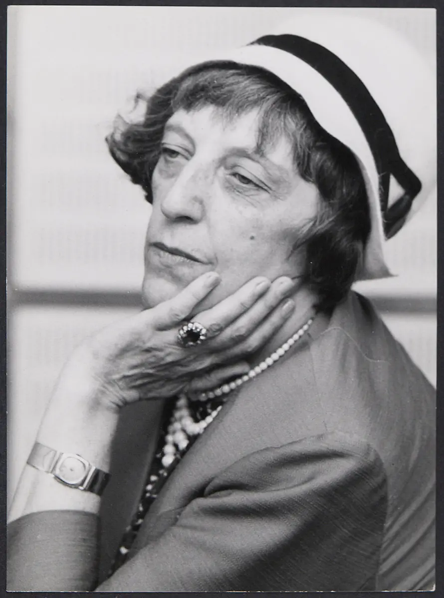 Res Fischer