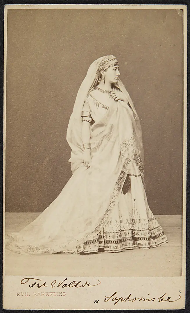Charlotte Wolter