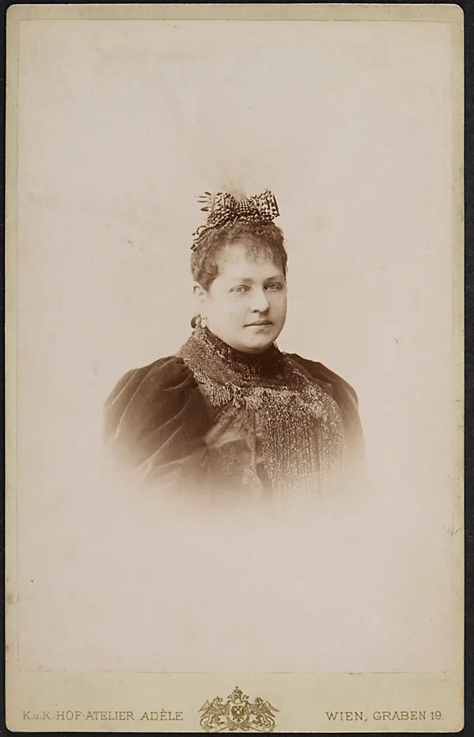 Unbekannte Frau